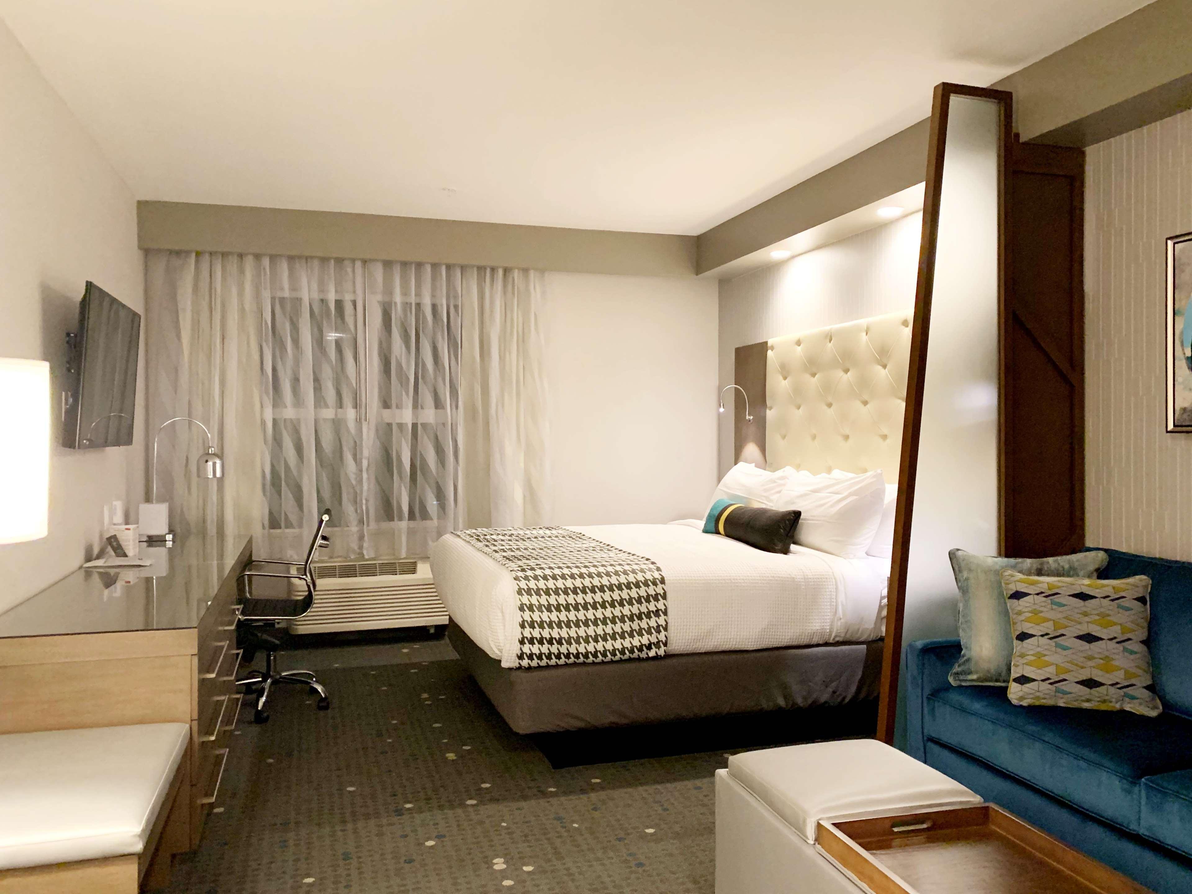 Best Western Premier Hotel At Fisher'S Landing Vancouver Buitenkant foto