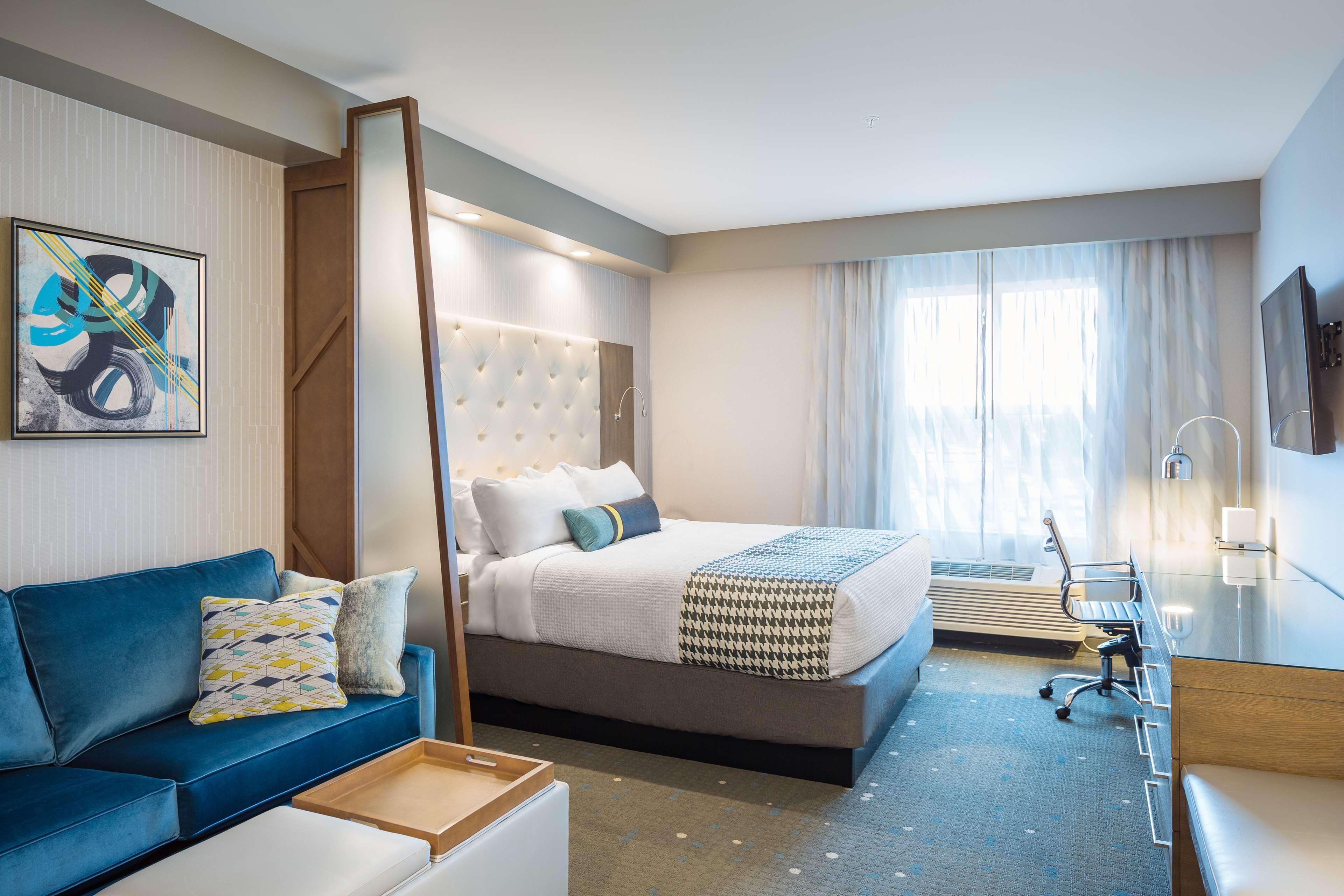Best Western Premier Hotel At Fisher'S Landing Vancouver Buitenkant foto